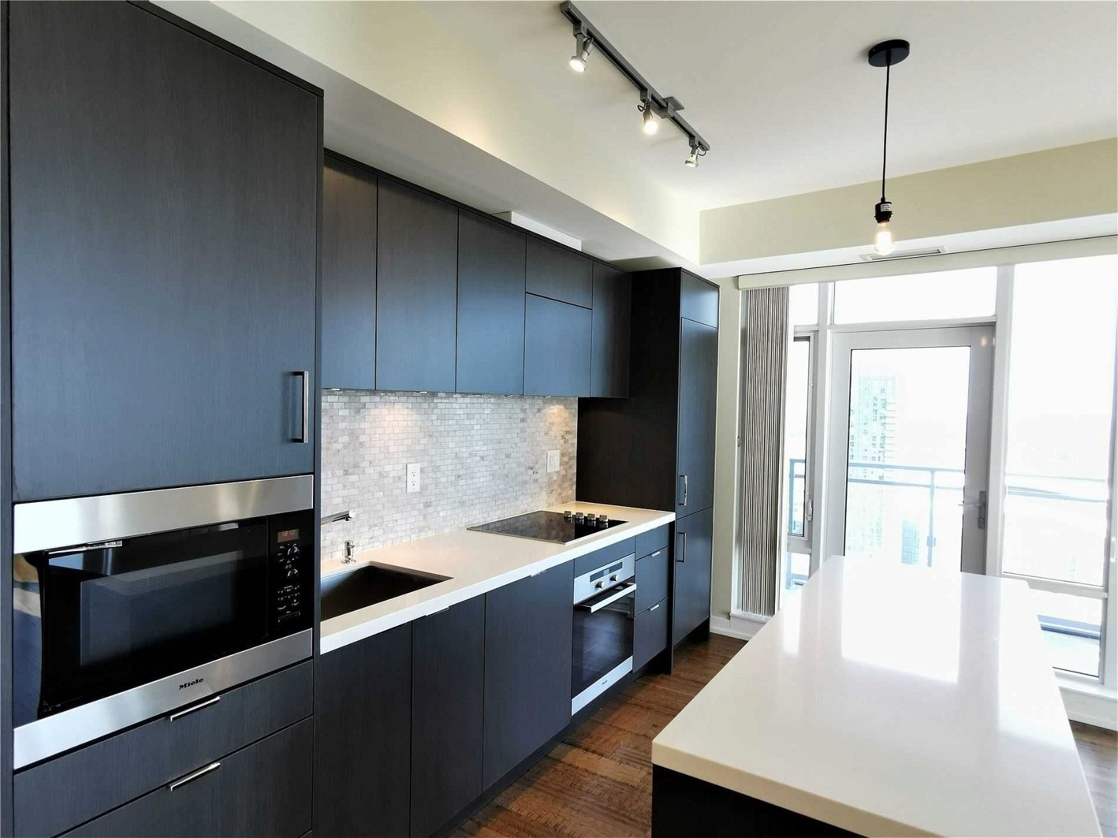 21 Widmer St, unit 3911 for rent - image #7