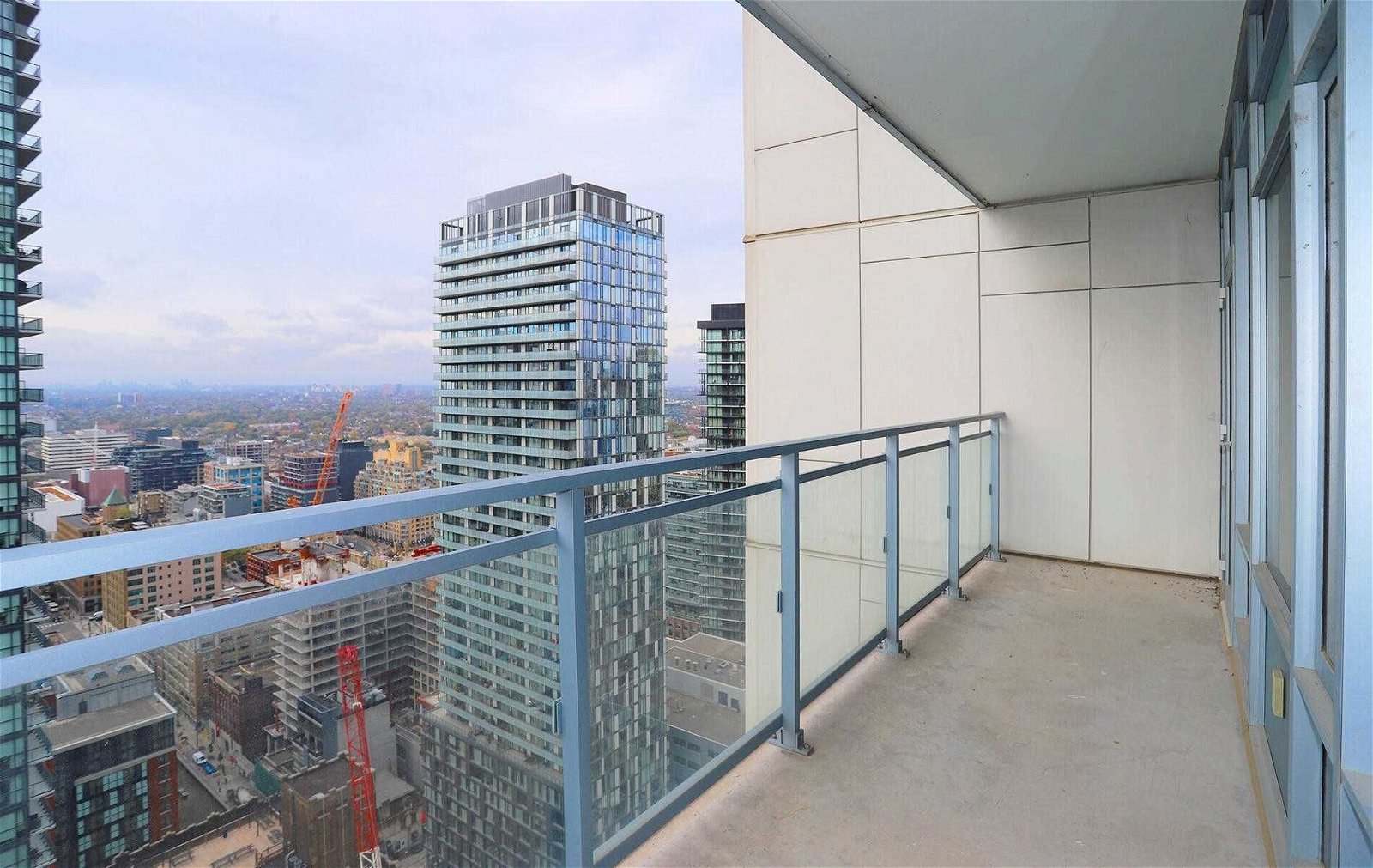 21 Widmer St W, unit 3201 for sale - image #11