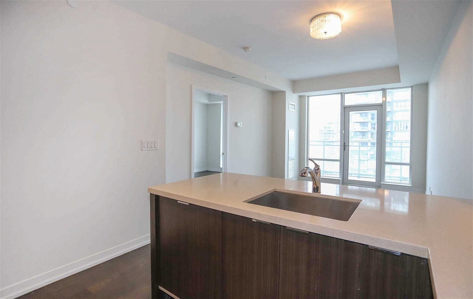 21 Widmer St W, unit 3201 for sale - image #3