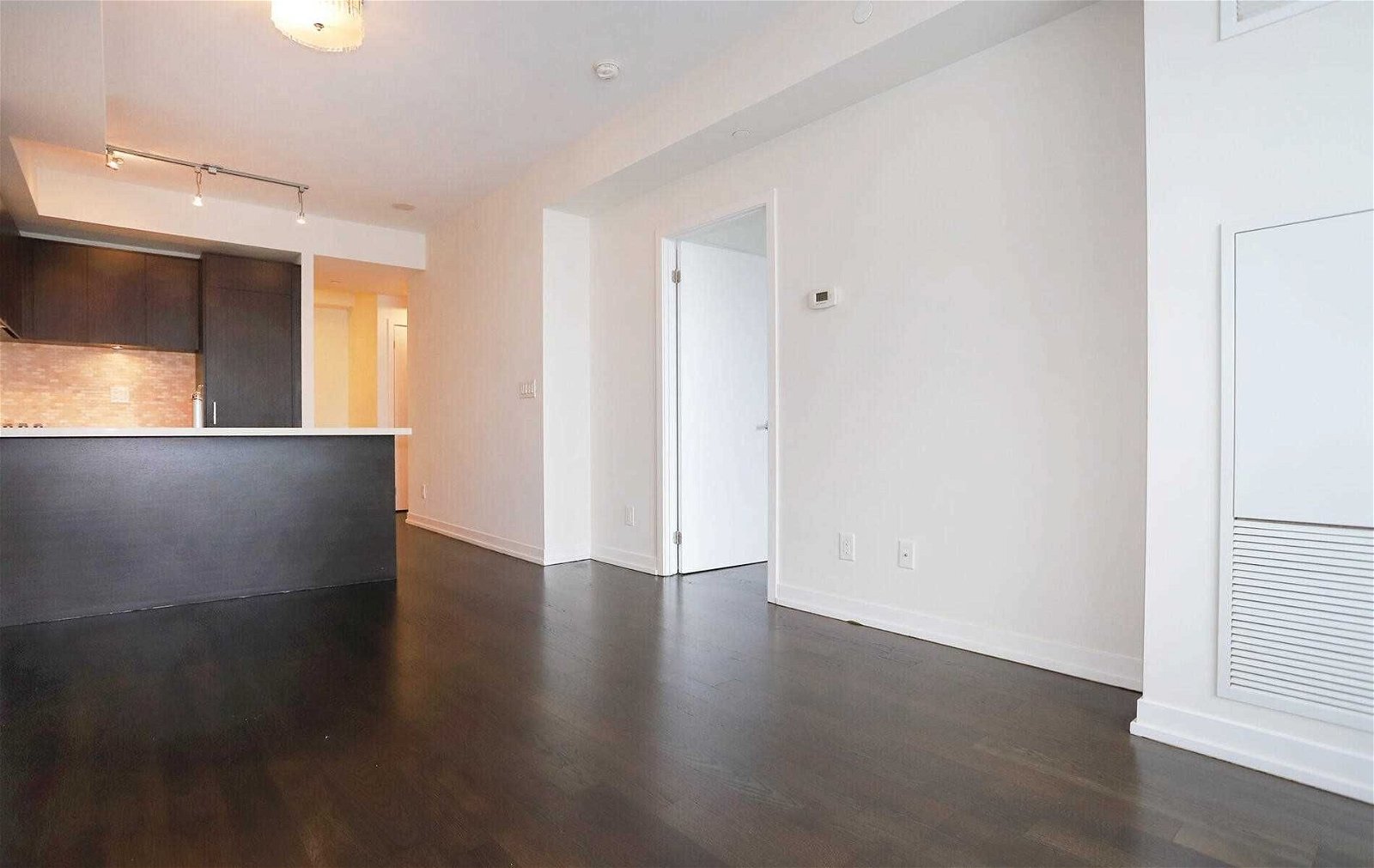 21 Widmer St W, unit 3201 for sale - image #5