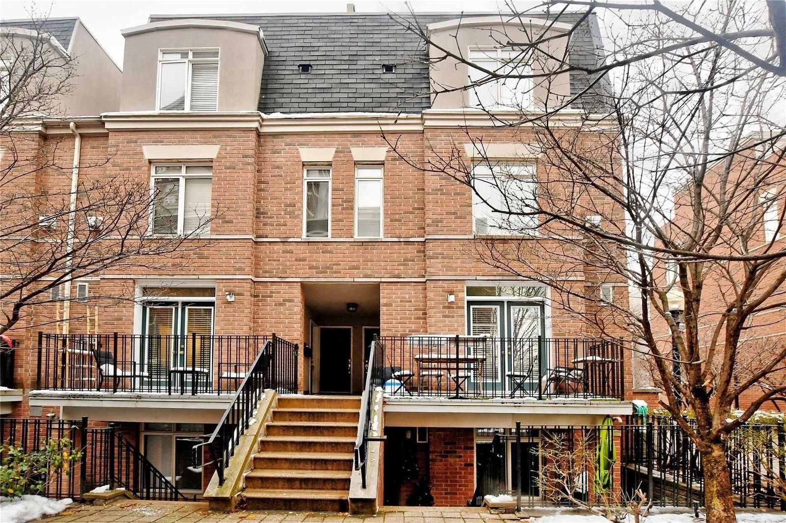 415 Jarvis St, unit 376 for rent - image #1
