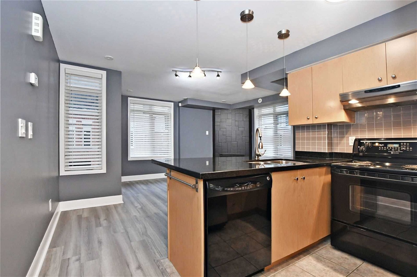 415 Jarvis St, unit 376 for rent - image #17