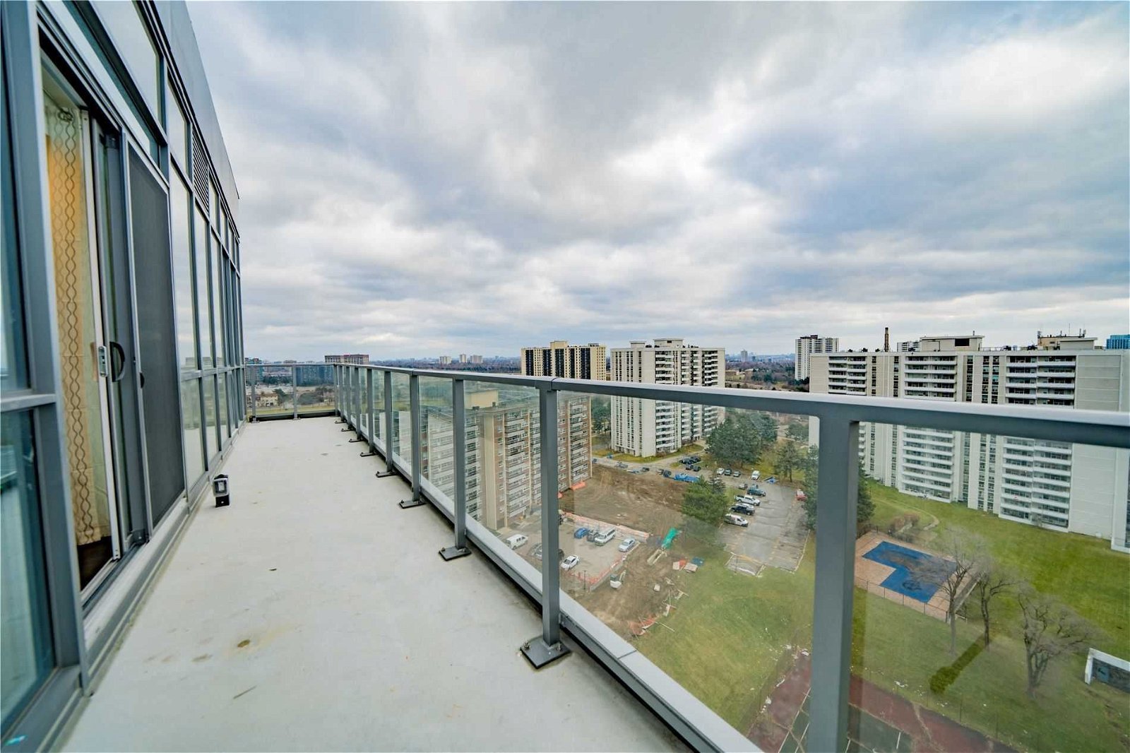 36 Forest Manor Rd, unit Ph1303 for sale - image #17