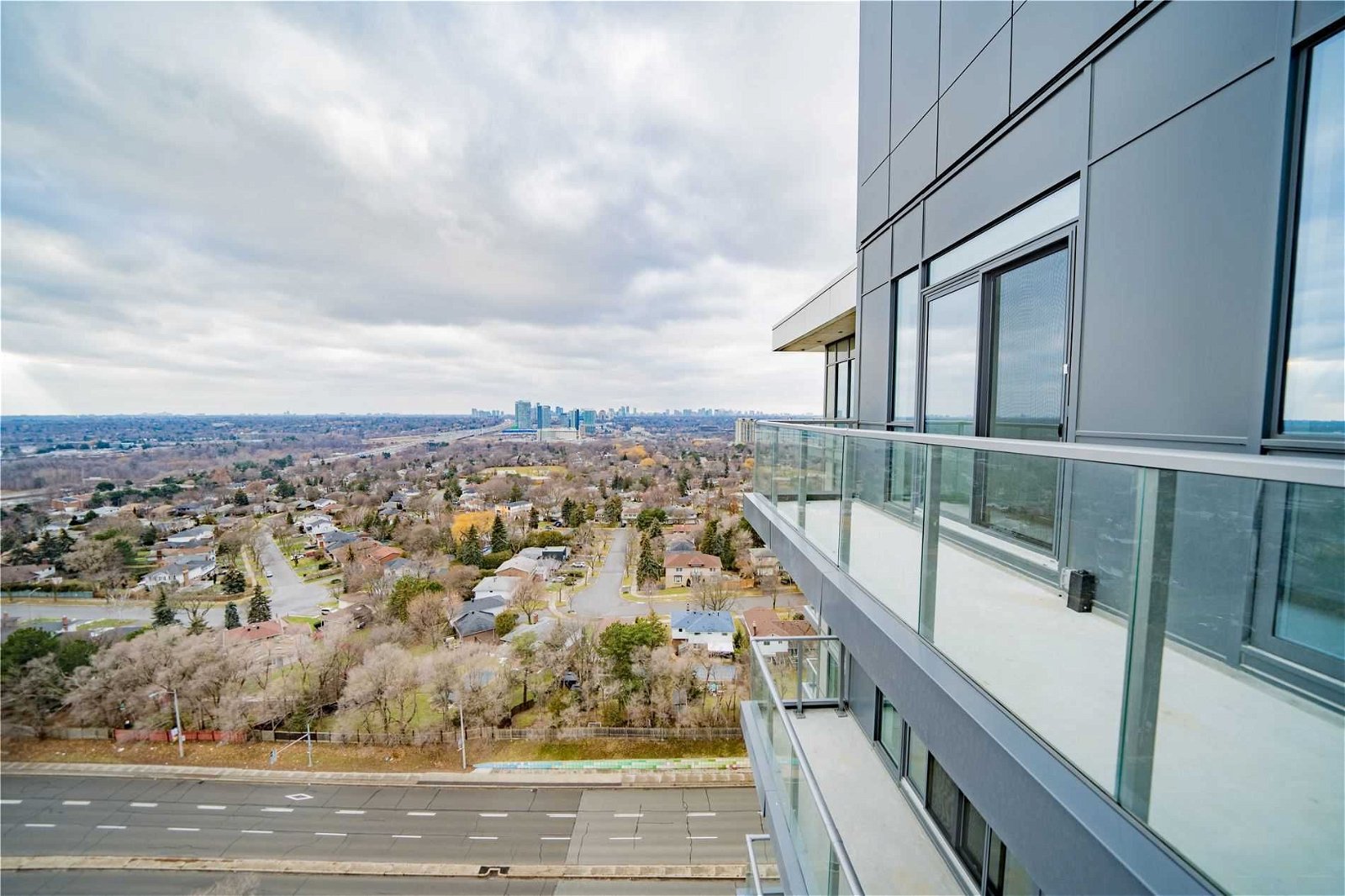 36 Forest Manor Rd, unit Ph1303 for sale - image #20