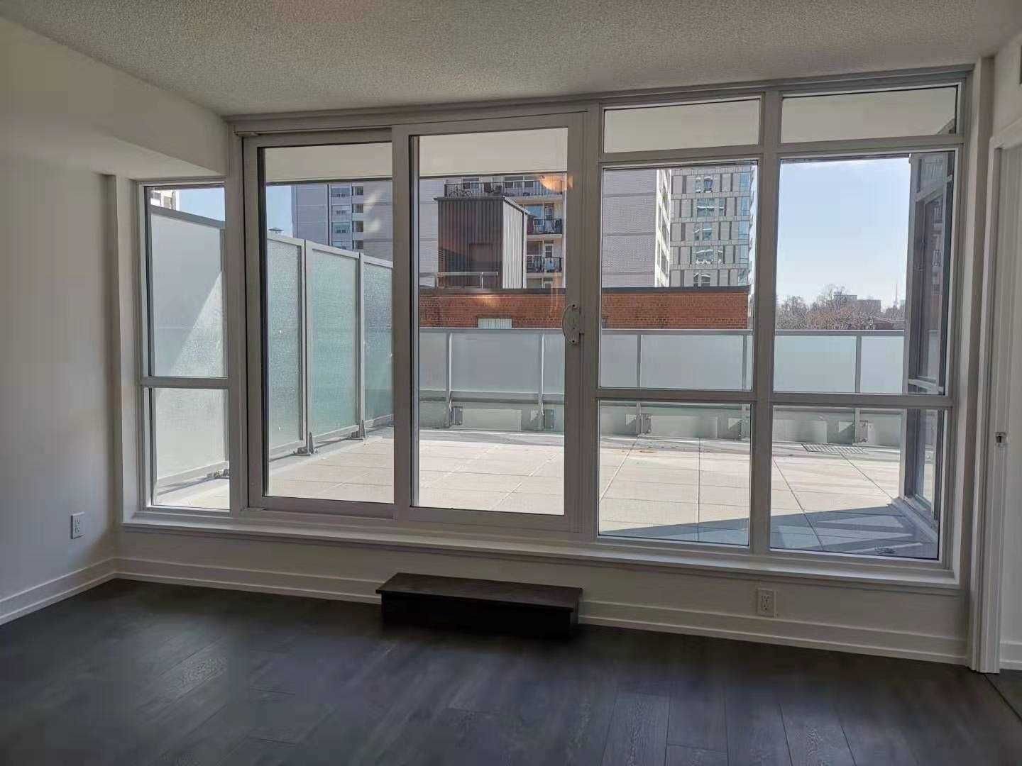 125 Redpath Ave, unit 313 for rent - image #2