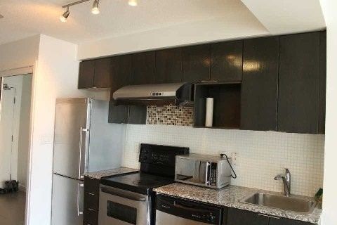 15 Fort York Blvd, unit 2009 for rent