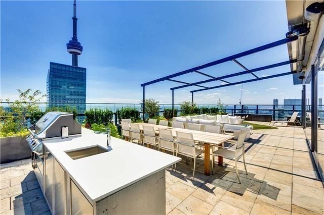 224 King St W, unit 3202 for rent - image #3