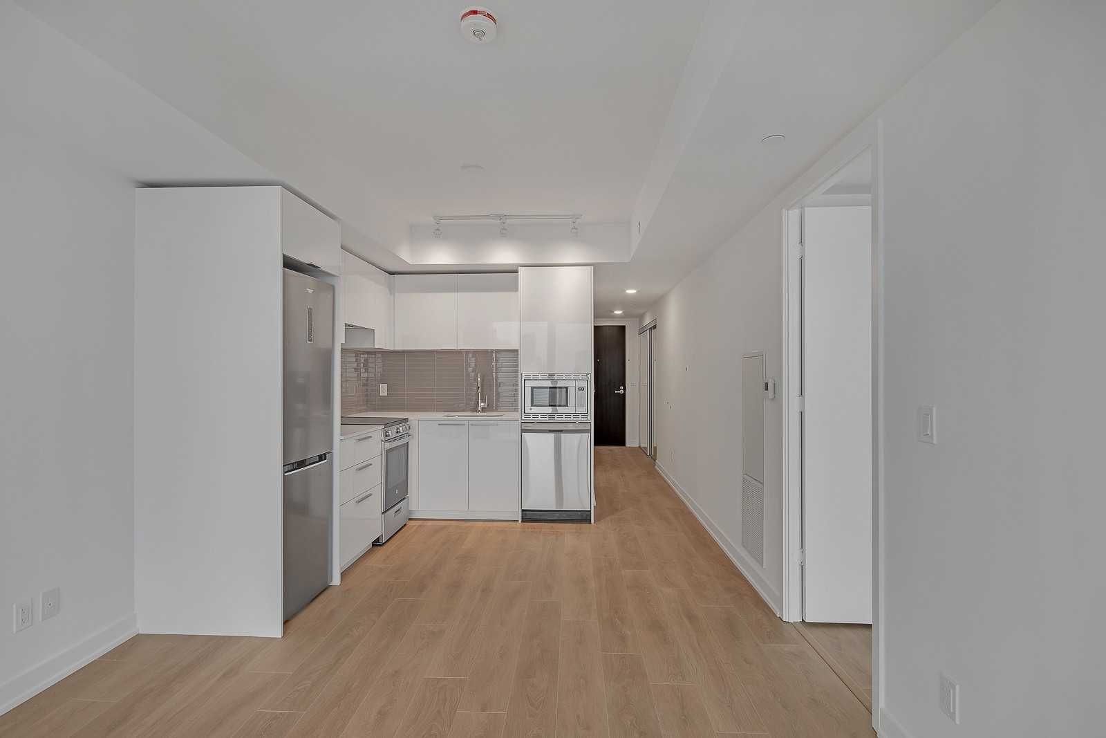 501 Yonge St, unit 4910 for rent in The Village - image #2