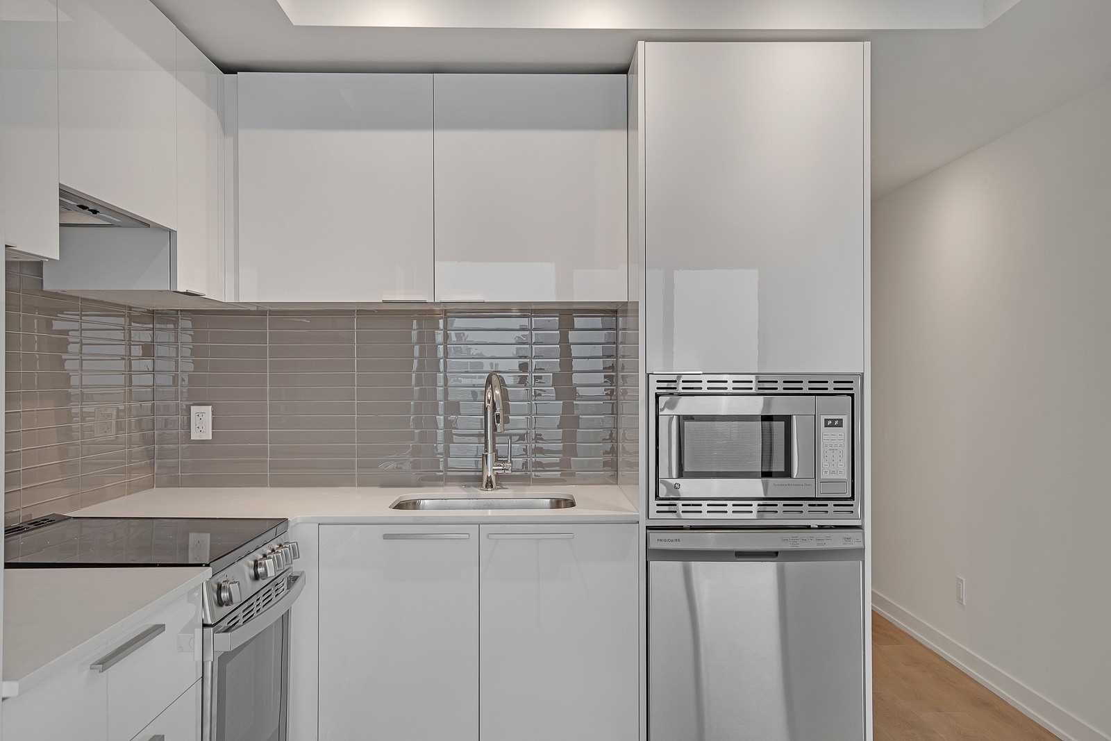 501 Yonge St, unit 4910 for rent in The Village - image #3
