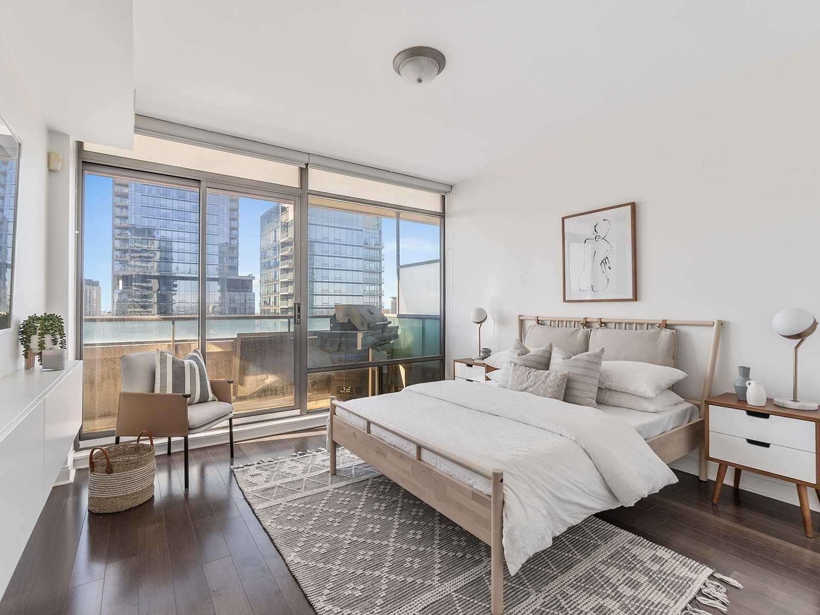 18 Yorkville Ave, unit 2303 for sale - image #10