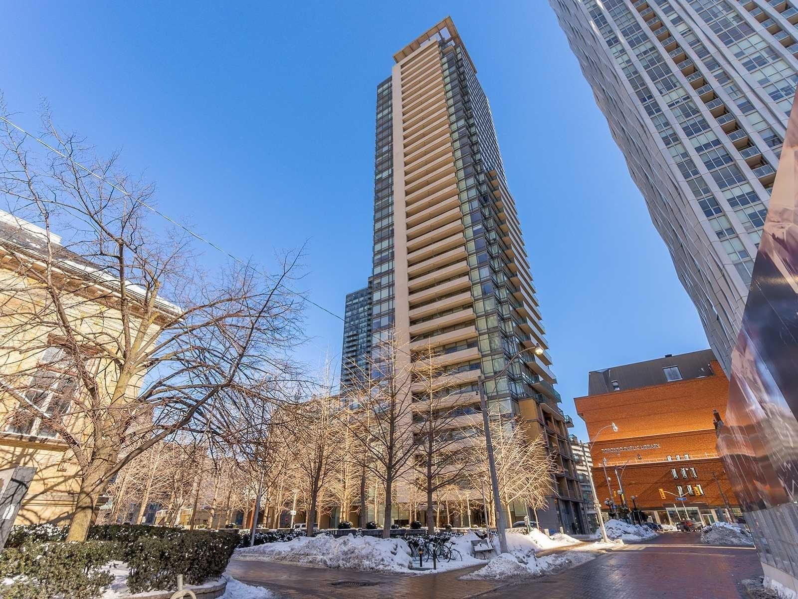 18 Yorkville Ave, unit 2303 for sale - image #12