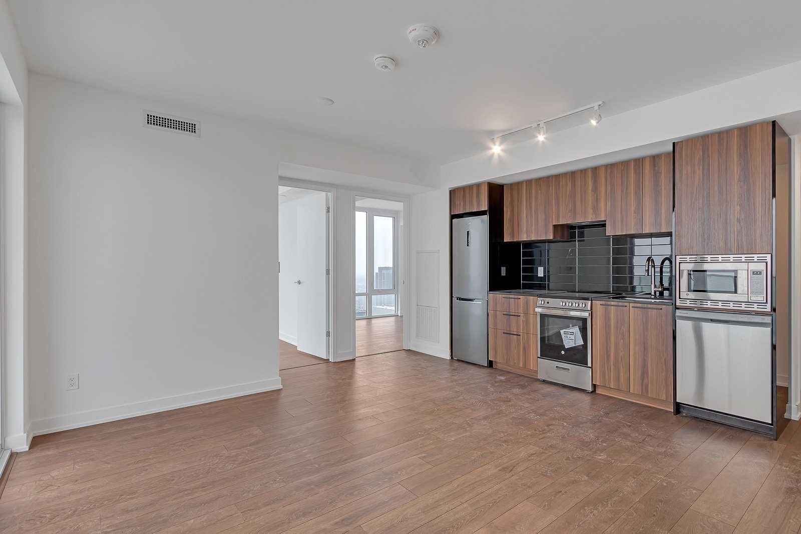 501 Yonge St, unit 4802 for rent in The Village - image #2