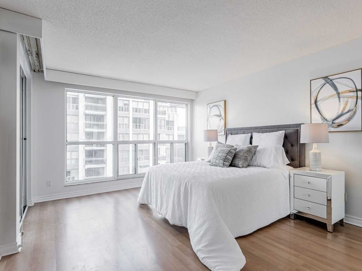18 Hollywood Ave, unit 1501 for sale - image #10