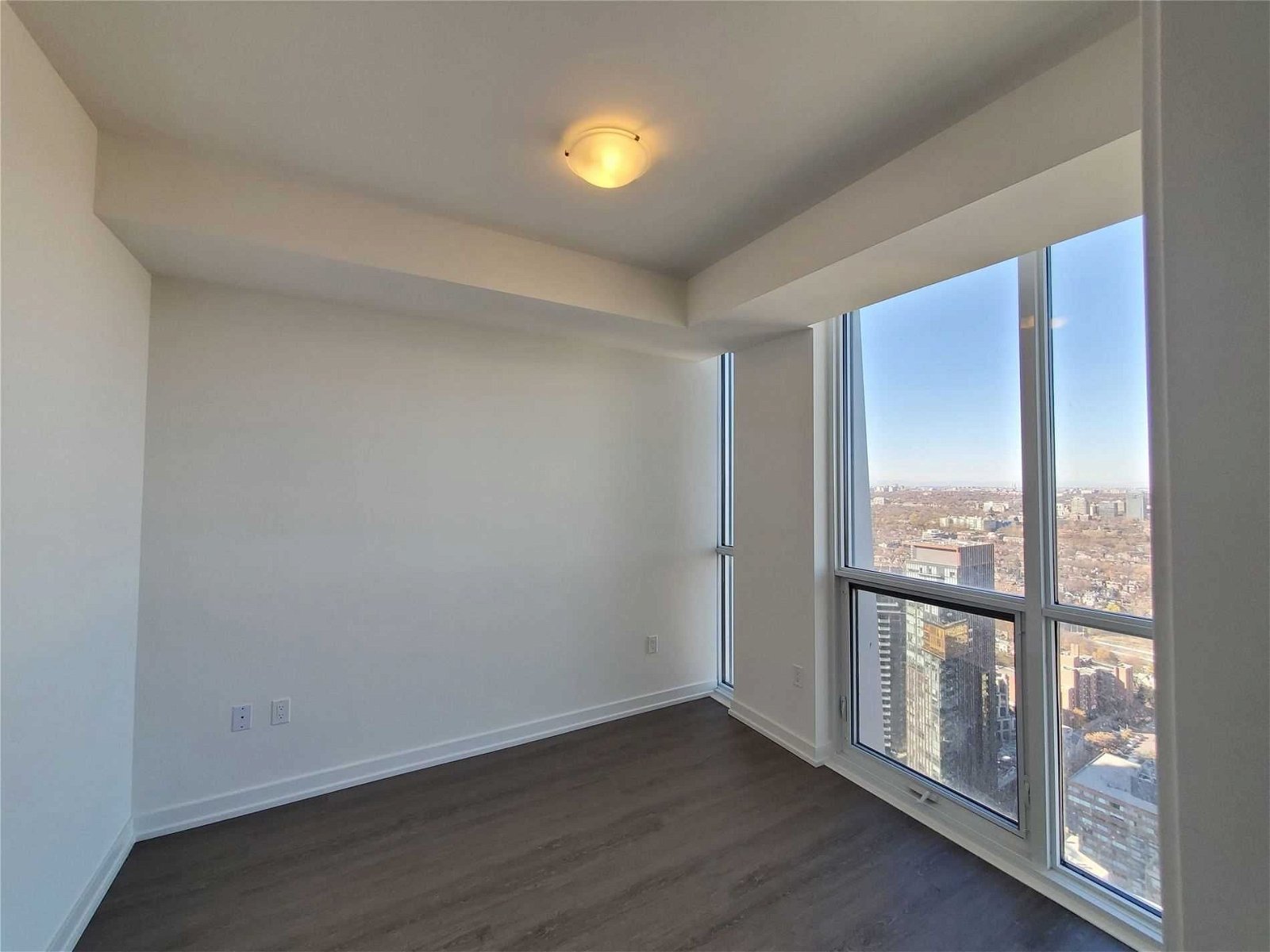 1 Yorkville Ave, unit 4106 for rent - image #2
