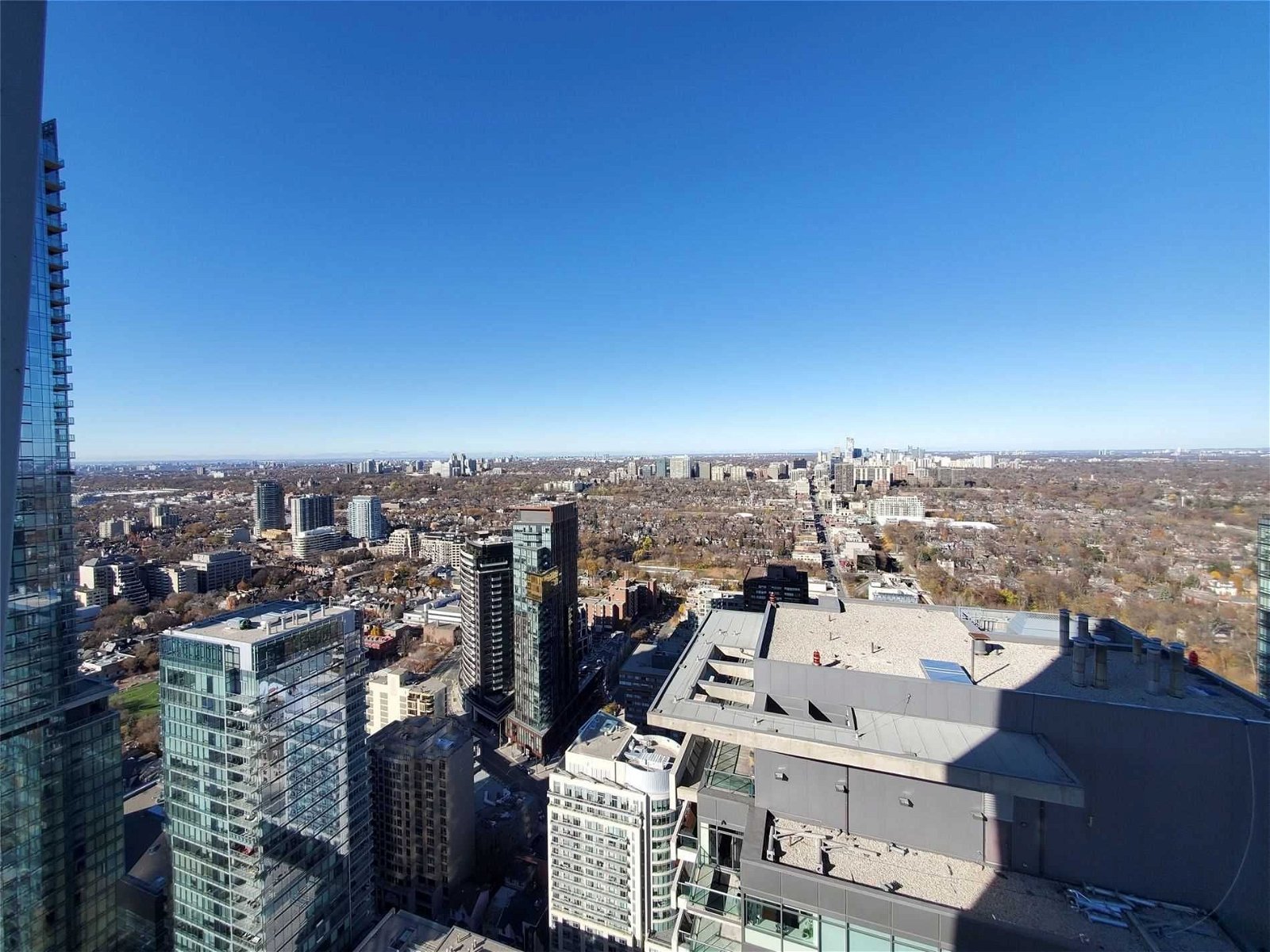 1 Yorkville Ave, unit 4106 for rent - image #5