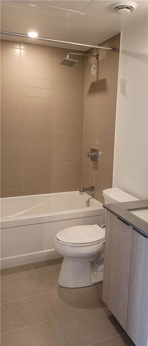 501 Yonge St, unit 4907 for rent in The Village - image #3