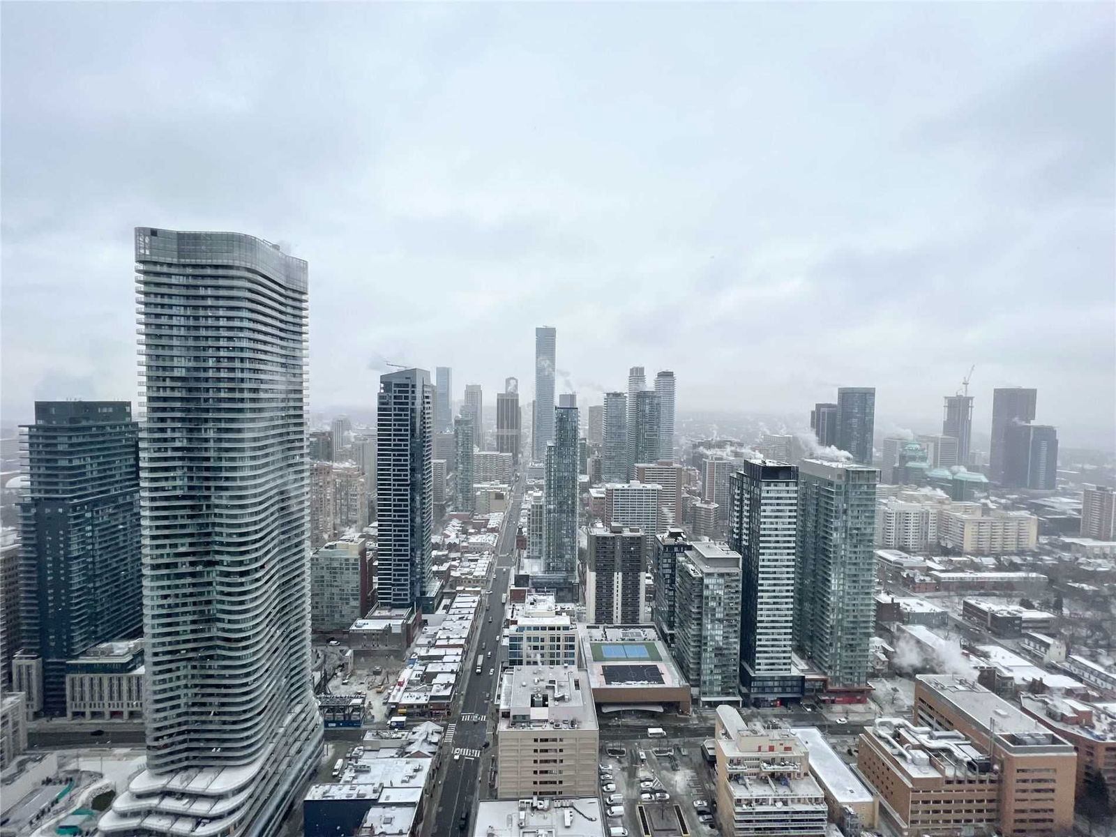 501 Yonge St, unit 4903 for rent in The Village - image #2