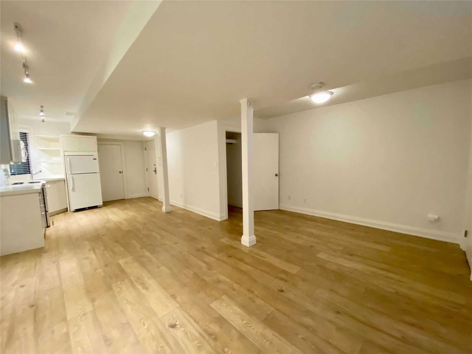 17 Lowther Ave, unit 4 for rent in The Annex - image #5