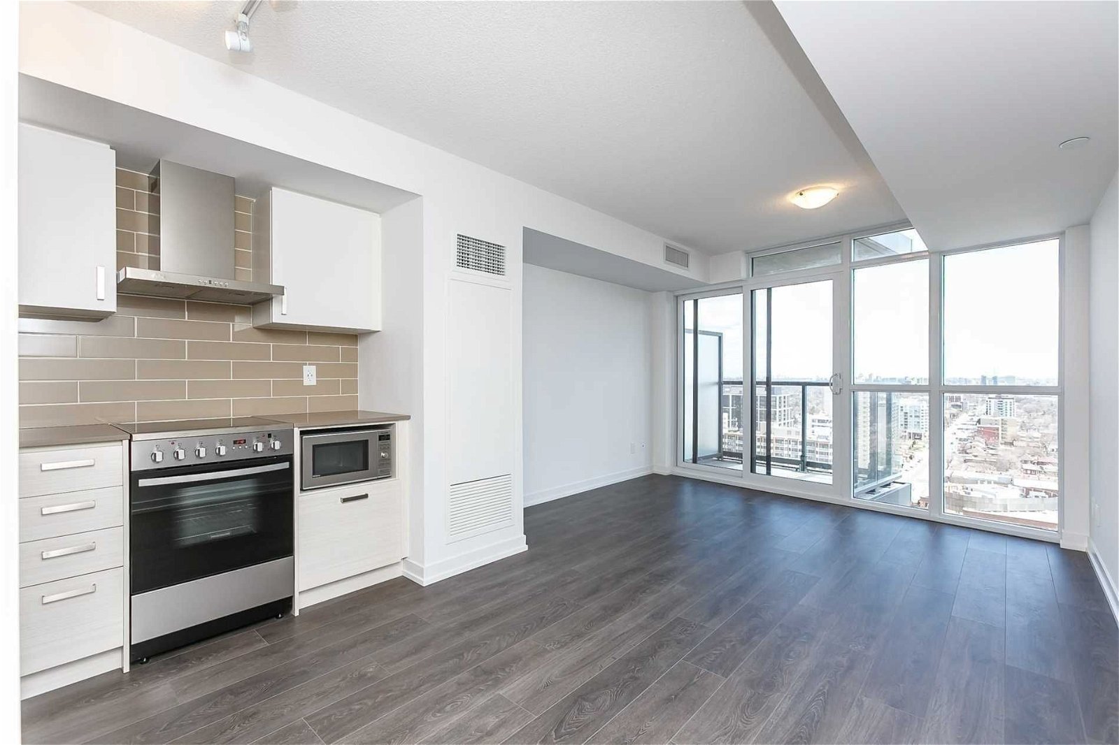 125 Redpath Avenue Ave, unit 2112 for rent - image #4
