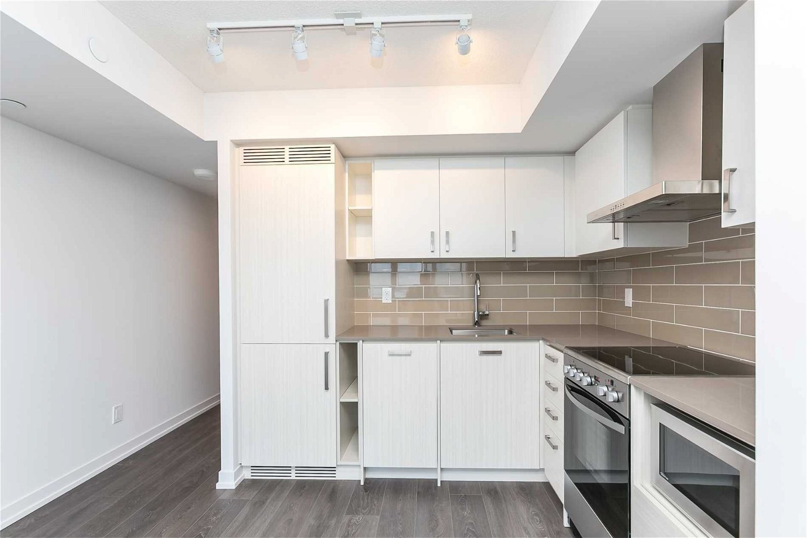 125 Redpath Avenue Ave, unit 2112 for rent - image #5