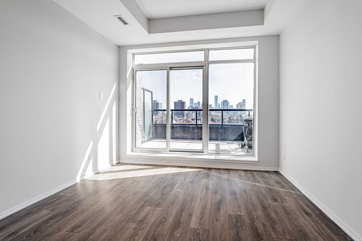 783 Bathurst St, unit 501 for rent