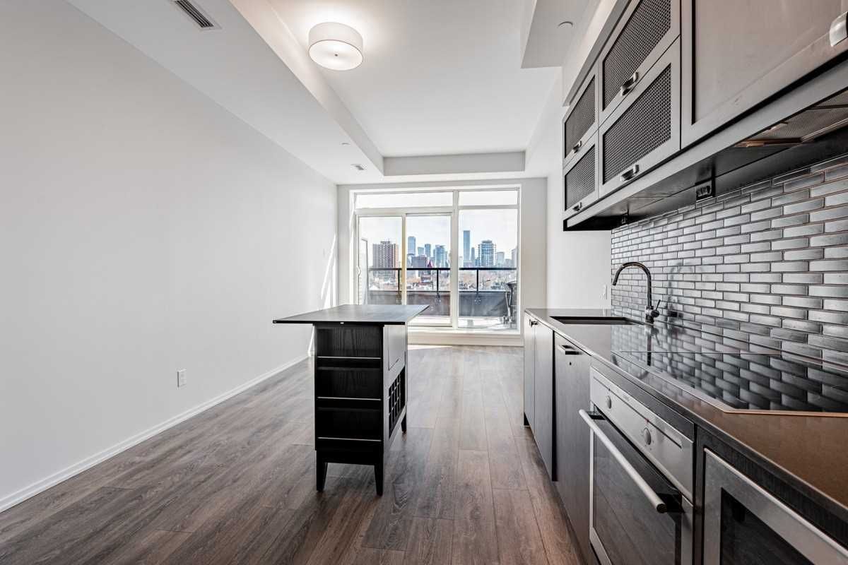 783 Bathurst St, unit 501 for rent