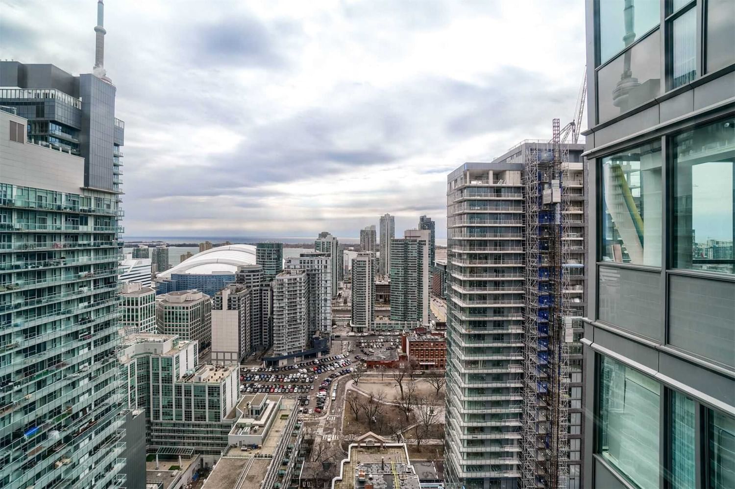 8 Charlotte St, unit 3205 for sale