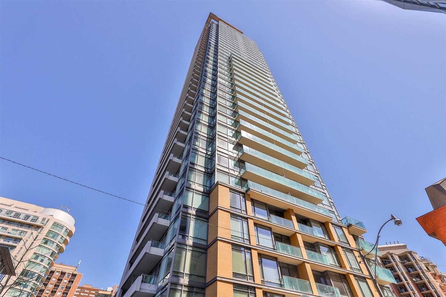18 Yorkville Ave, unit 1006 for sale - image #1