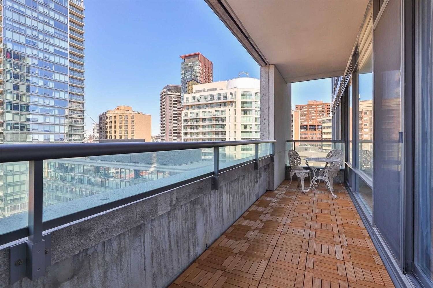18 Yorkville Ave, unit 1006 for sale - image #22