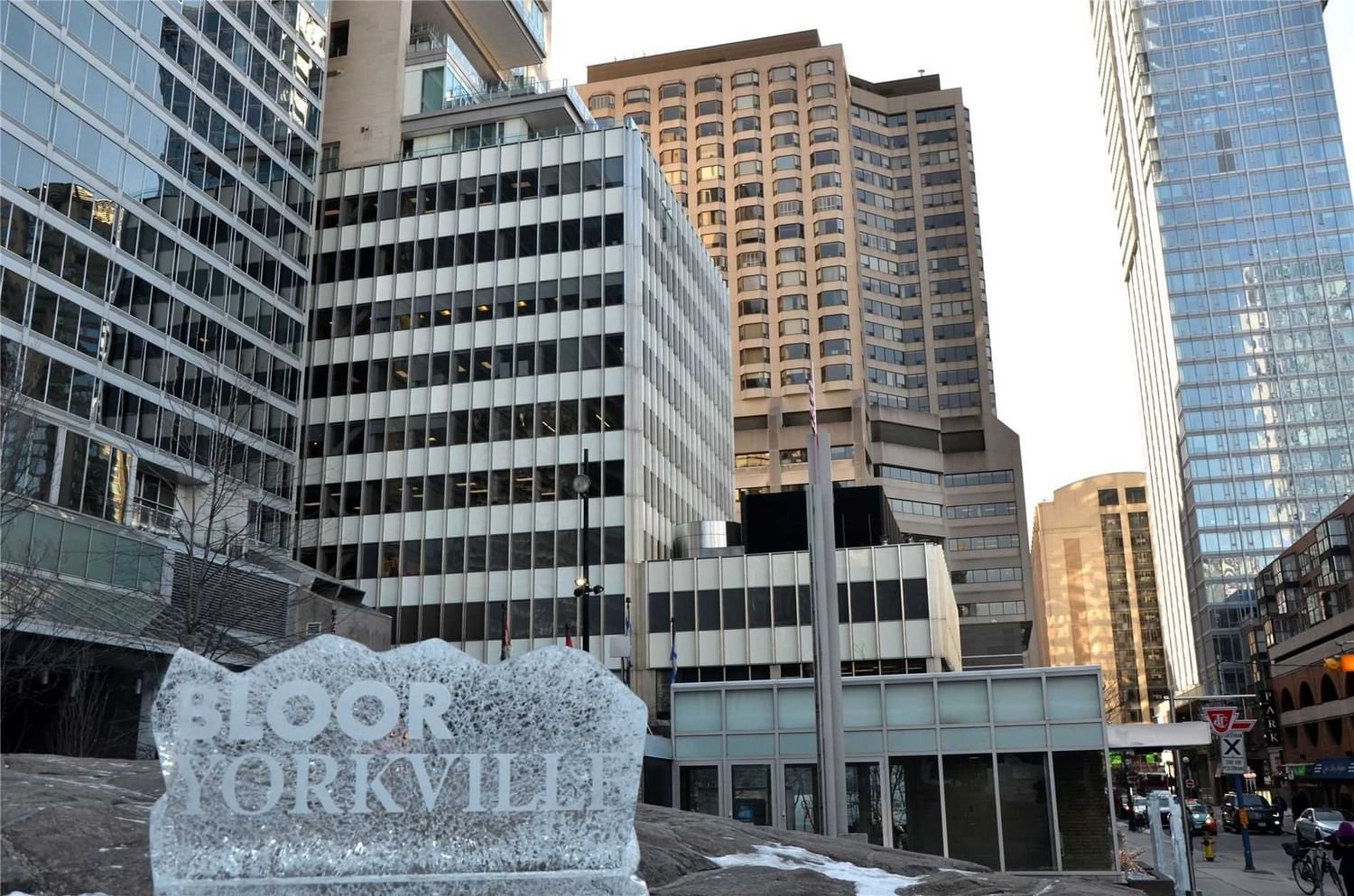 18 Yorkville Ave, unit 1006 for sale - image #33