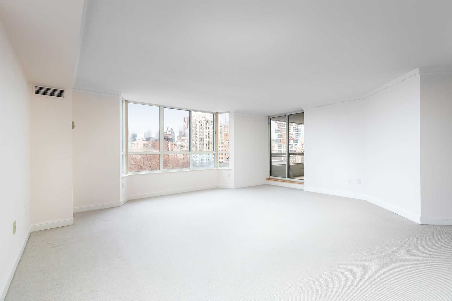 130 Carlton St, unit 704 for sale - image #10