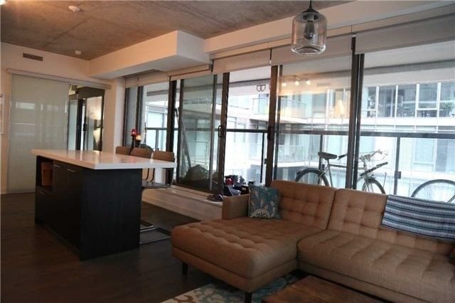 560 King St W, unit 603 for rent - image #7