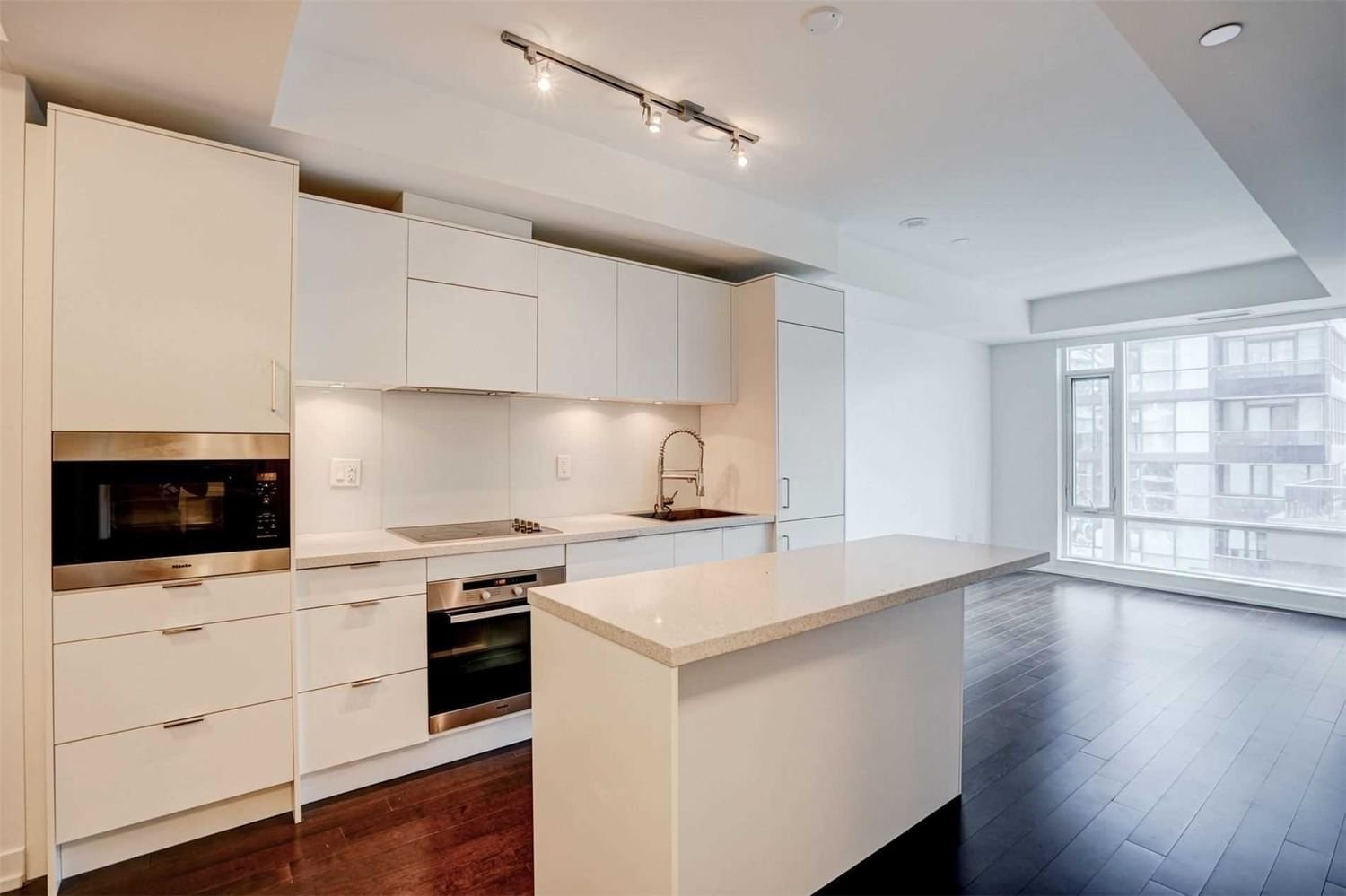 21 Widmer St, unit 1107 for rent - image #12