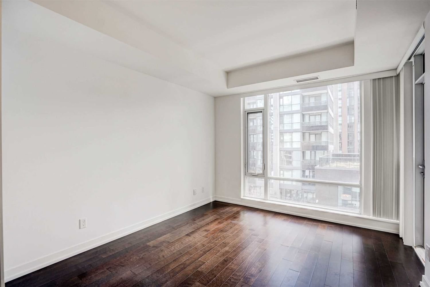 21 Widmer St, unit 1107 for rent - image #18