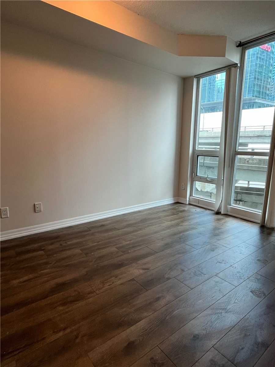 16 Yonge St, unit 322 for rent