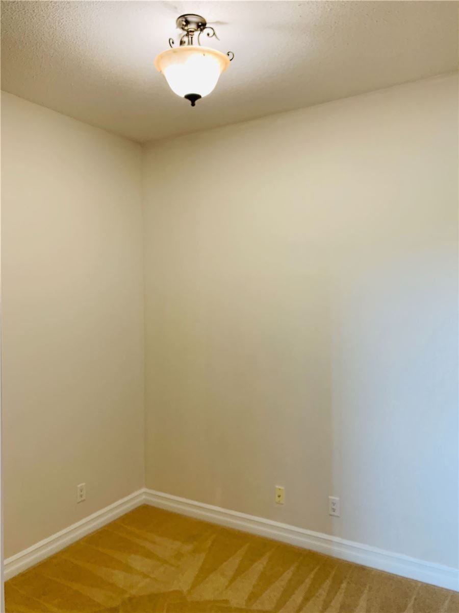 17 Barberry Pl, unit Uph09 for rent - image #8