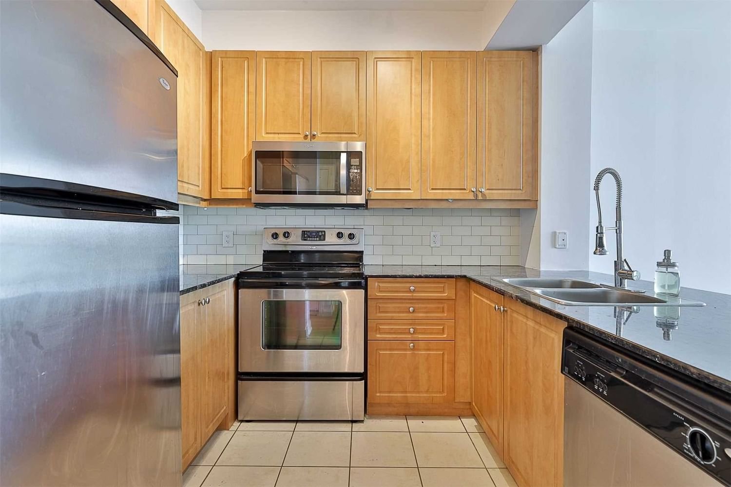 88 Broadway Ave, unit 206 for sale - image #3