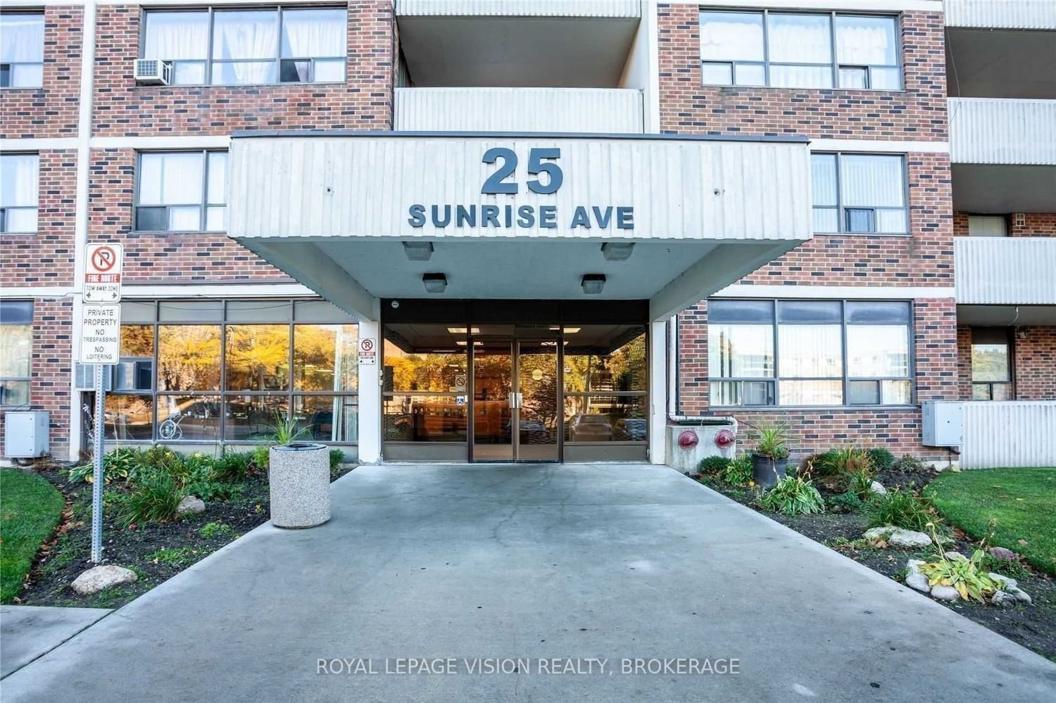 25 Sunrise Ave, unit 514 for sale - image #3