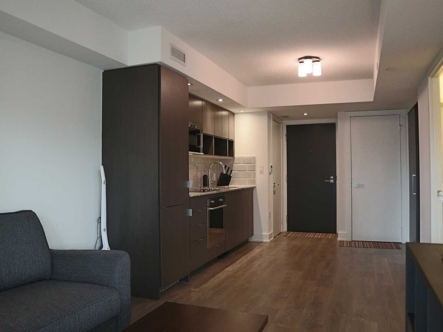 89 Mcgill St, unit 1504 for rent - image #5