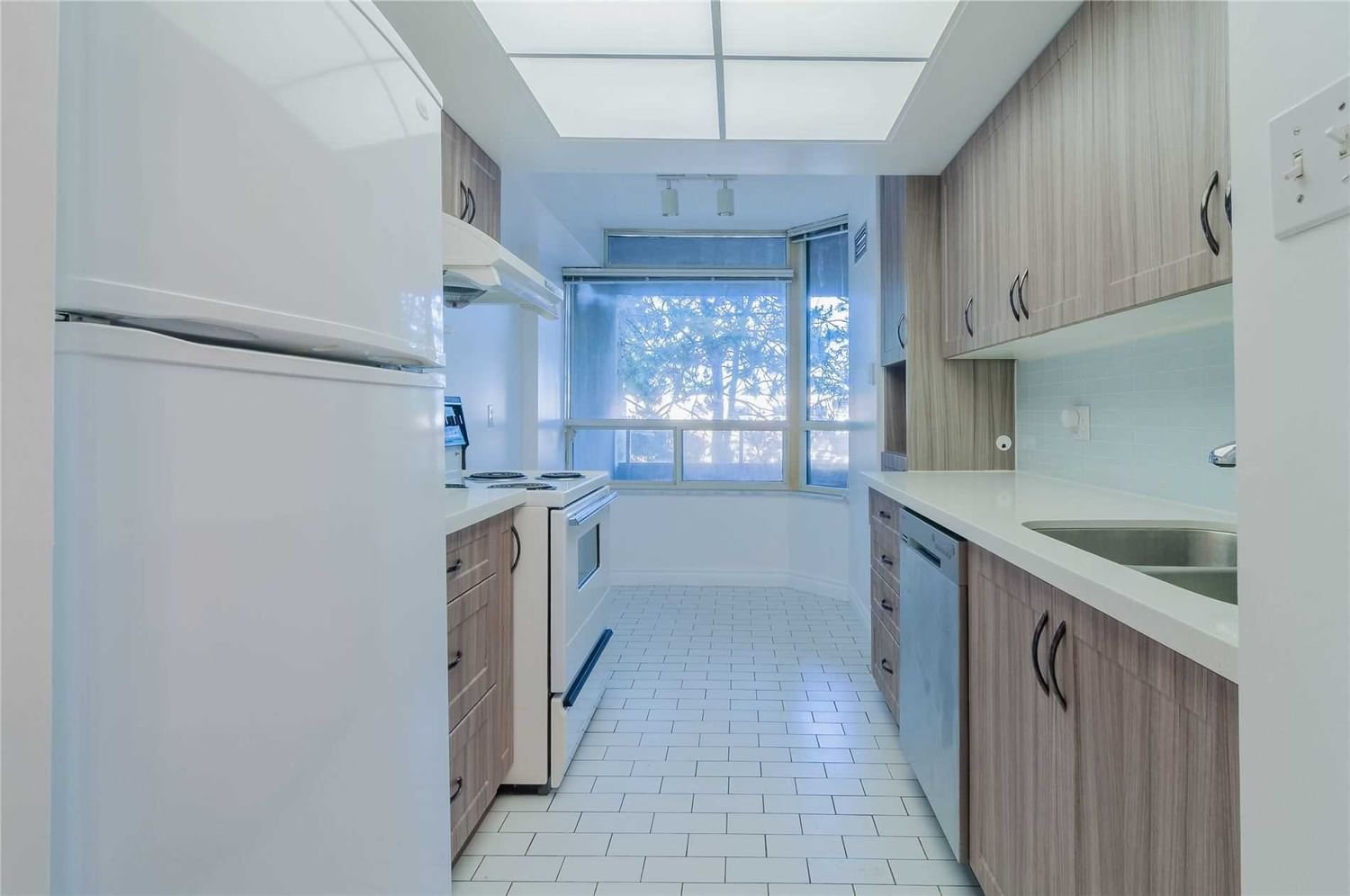 1200 Don Mills Rd, unit 307 for sale - image #6