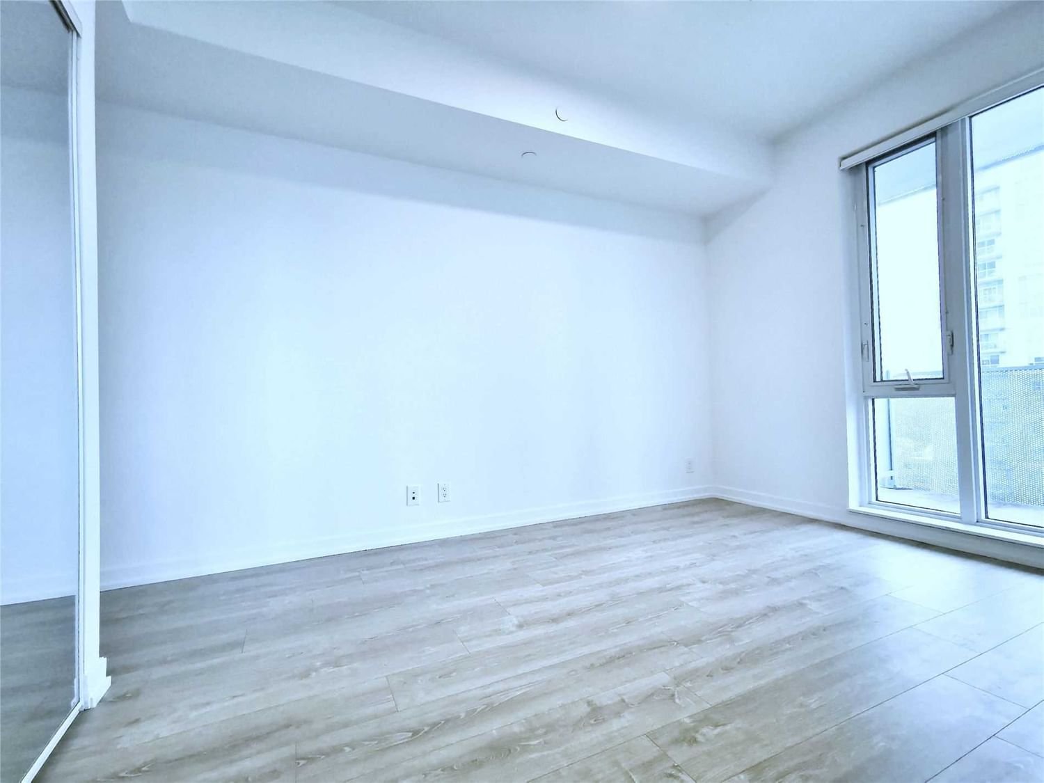 20 Tubman Ave, unit 1409 for rent - image #2