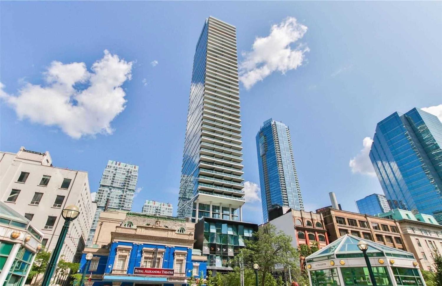 224 King St W, unit 2803 for rent - image #1