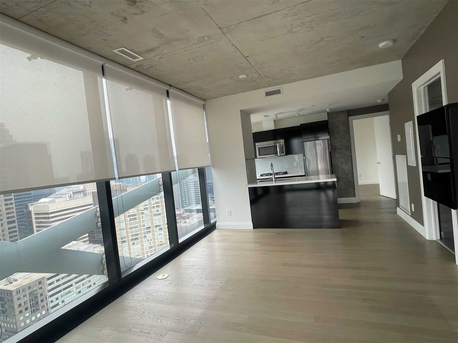224 King St W, unit 2803 for rent - image #15