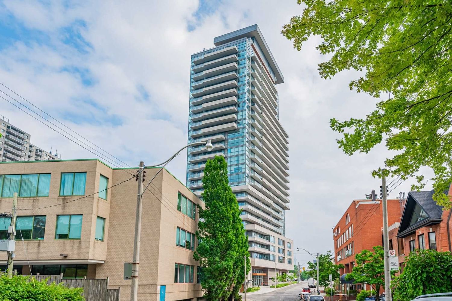 181 Bedford Rd | AYC Condos | 2 Beds + 1 | 2 Baths | Unit #1909