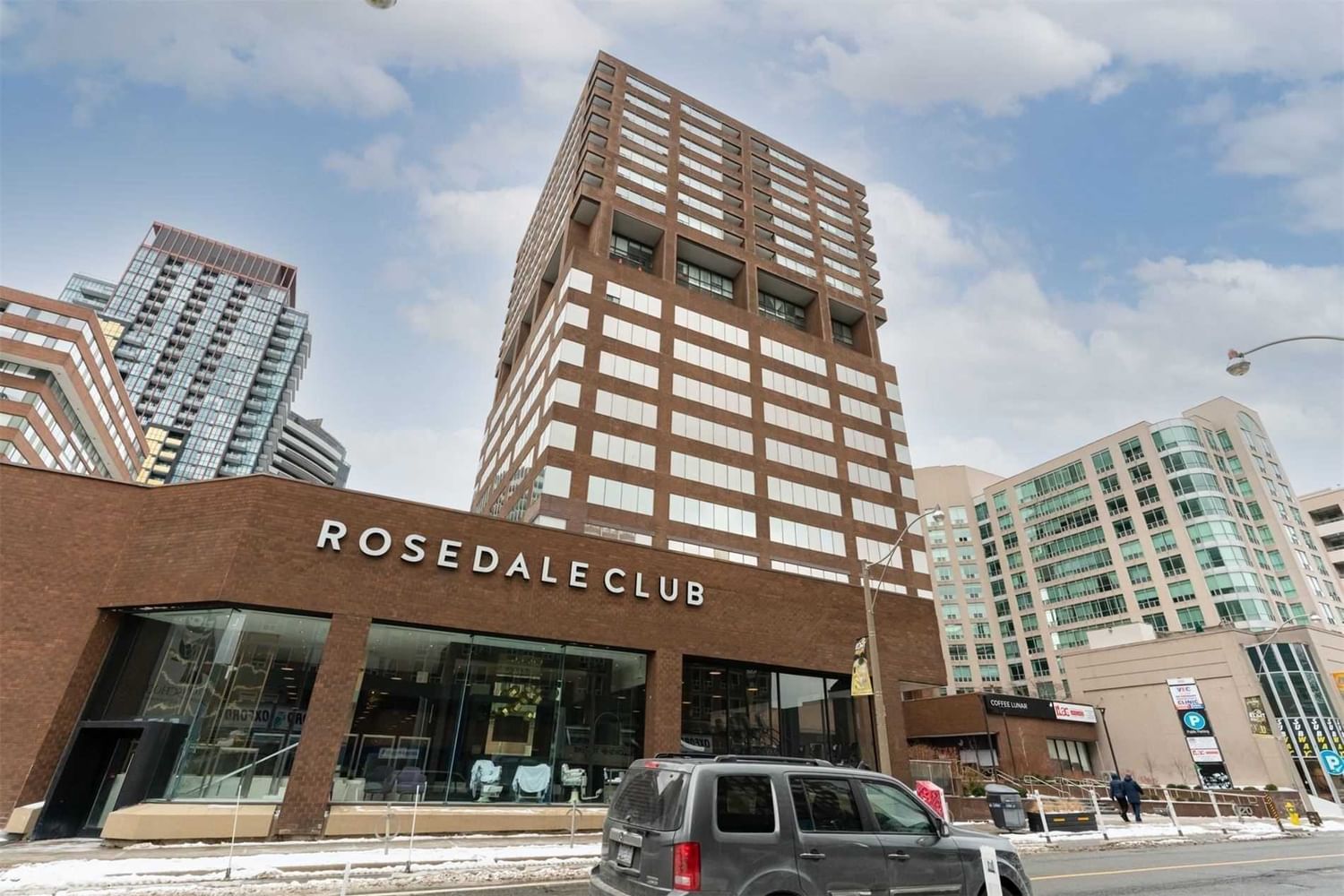 914 Yonge St, unit 1707 for rent