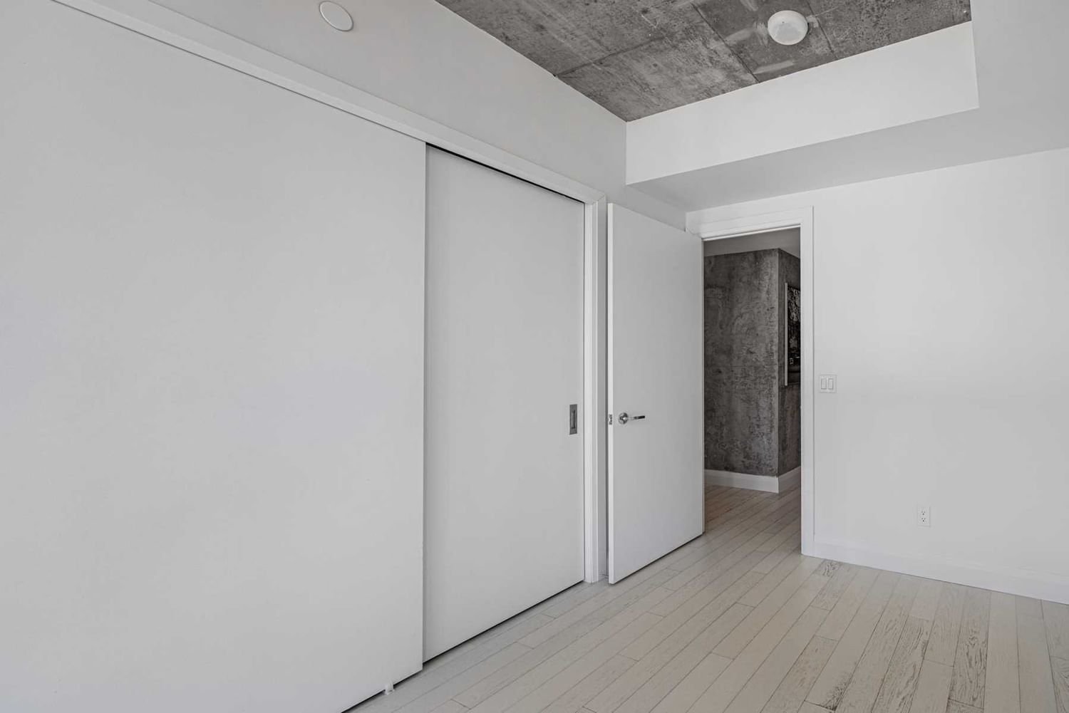 224 King St W, unit 1504 for rent - image #11