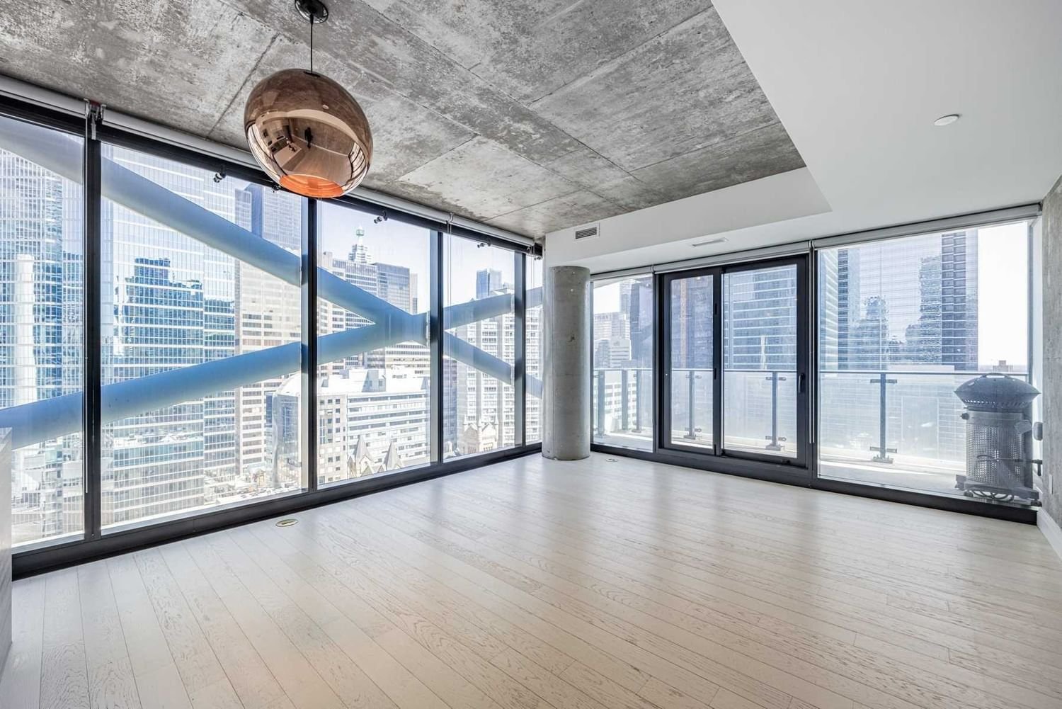 224 King St W, unit 1504 for rent - image #12