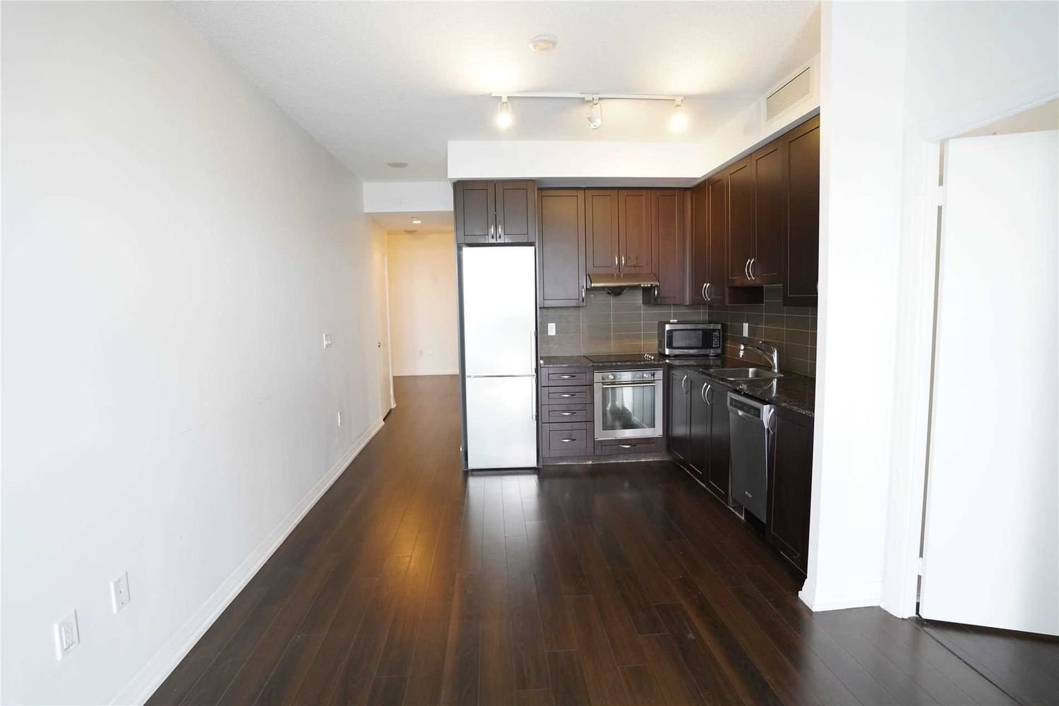 55 Ann O'reilly Rd, unit 3205 for rent - image #5