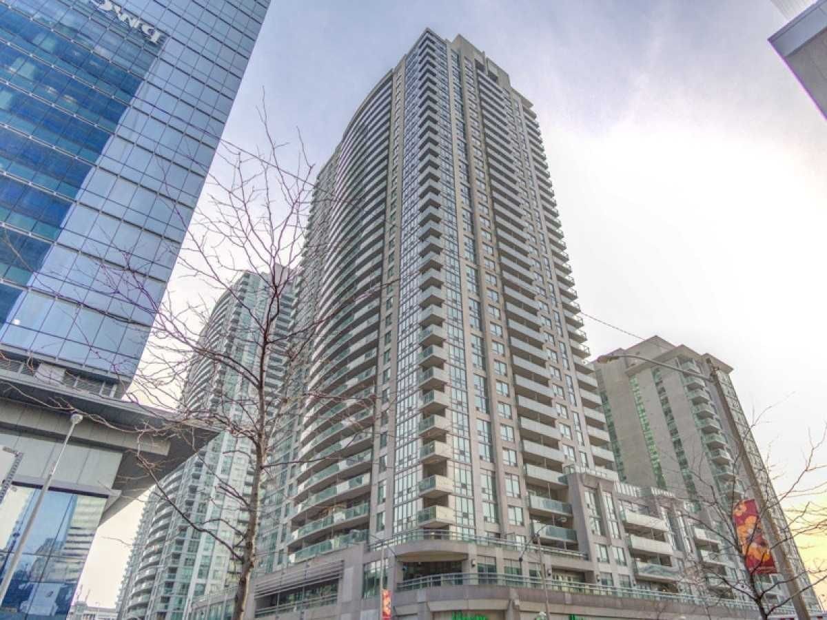30 Grand Trunk Cres, unit 607 for rent - image #1