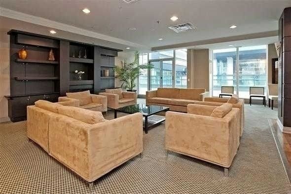 30 Grand Trunk Cres, unit 607 for rent - image #19
